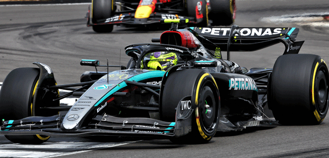 Silverstone - La cronaca<br />Hamilton doma Verstappen e Norris