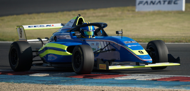 Magny-Cours - Gara 2<br />La prima di Schulz, Megna terzo