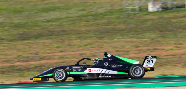 Mugello - Gara 1<br />Bohra su Yamakoshi
