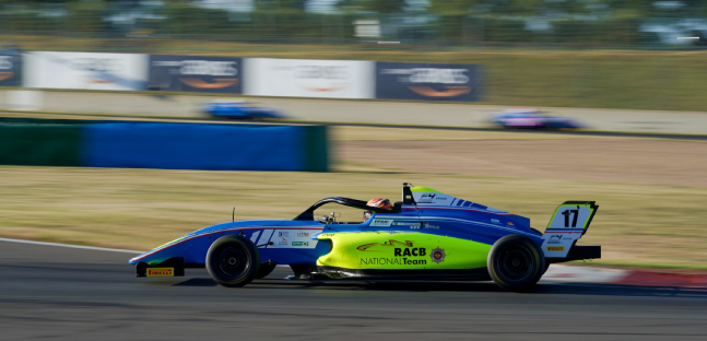 Magny-Cours - Gara 3<br />Tappa e maglia per Stevenheydens 