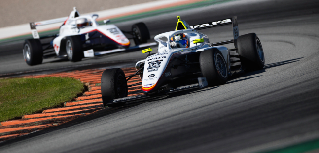 Valencia, qualifica 2<br />Nona pole per Strauven