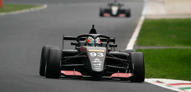 Test a Monza, 2° giorno<br />Gomez si porta a casa la "pole"