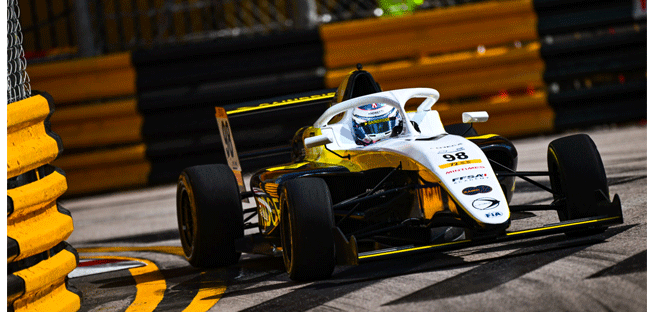 Macao, qualifica<br />Pole di Wheldon, Olivieri terzo
