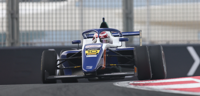 F4 Trophy a Yas Marina, qualifiche<br />Aksoy sugli scudi, Maccagnani insegue
