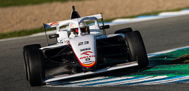 Winter Series a Jerez - Gara 1<br />Przyrowski si conferma leader
