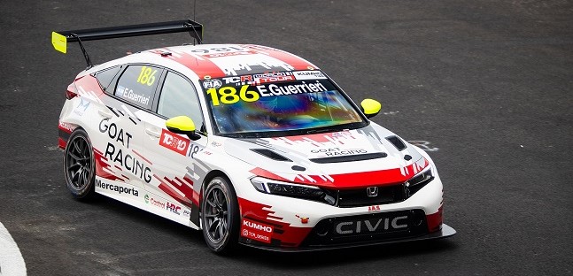 TCR World Tour a Citt&agrave; del Messico<br />Guerrieri fa doppietta e sale in vetta