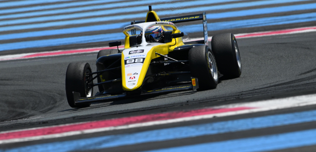Le Castellet, libere 2<br />Wheldon alza l'asticella