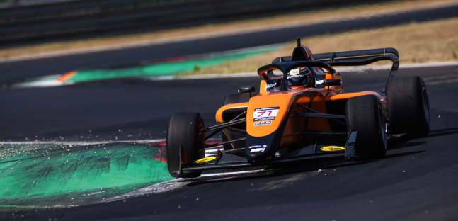 Monza, libere<br />Colnaghi svetta sul bagnato