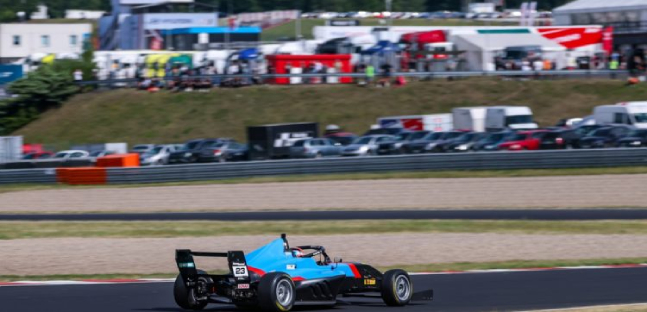 Slovakia Ring, qualifica<br />Cort&eacute;s davanti a Trappa