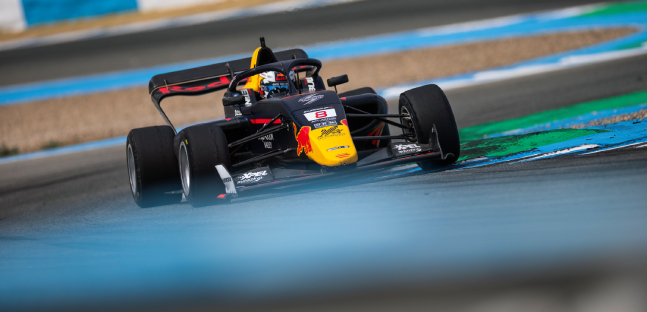 Jerez, qualifica 1<br />Sztuka pole, ma &egrave; penalizzato<br />&Egrave; il momento di Tarnvanichkul 