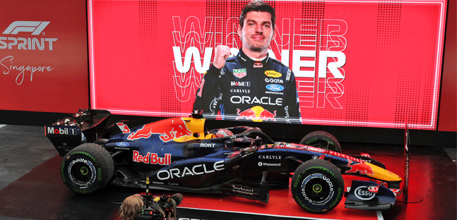 Singapore - Gara Sprint<br />Vince Verstappen, Russell si butta via
