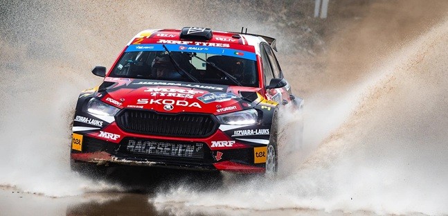 Rally del Portogallo<br />Sesks vince in un finale rocambolesco