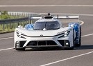 Toyota mostra il futuro: in pista il<br />prototipo TR LH2 a idrogeno liquido