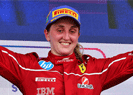 Weug, la miglior ragazza nel motorsport<br />abbandonata dal Ferrari Driver Academy