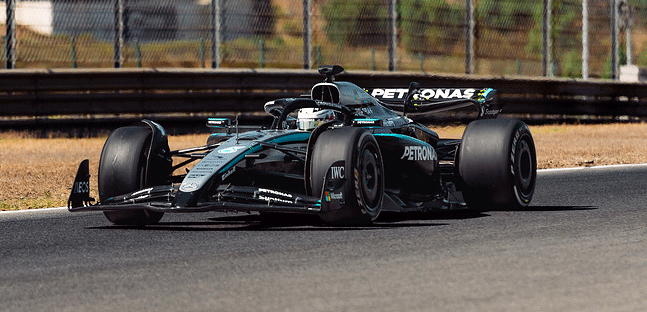 Duerksen fa la storia del Paraguay<br />guidando la Mercedes F1 del 2025