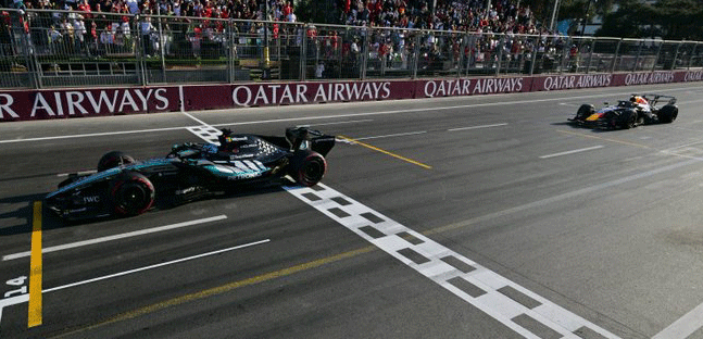 Baku - La cronaca<br />Russell-Verstappen, che volata<br />