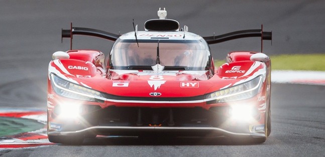 Fuji - Gara <br />Toyota profeta in patria con un blitz finale