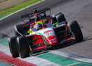 Imola - Gara 2<br />Hanna sfrutta la chance
