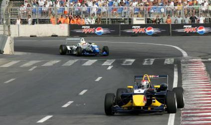 Bucarest, gara 2: Alguersuari lancia la sfida a Turvey