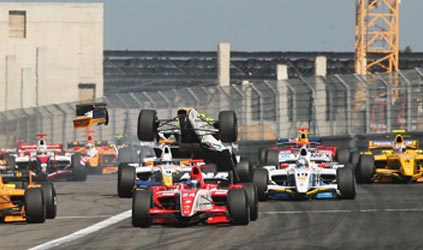 Van der Garde vede il titolo<br>Carbone ci mette l'esperienza