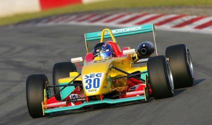 Lausitzring, qualifica 1: Vervisch in pole, quarto Chinosi 