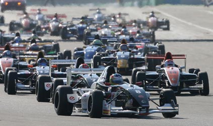 WEC - Magny-Cours, gara 1: per Merhi una vittoria col... rosso