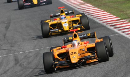 Montmelo, gara 2: Guerrieri vince di forza all'ultimo giro