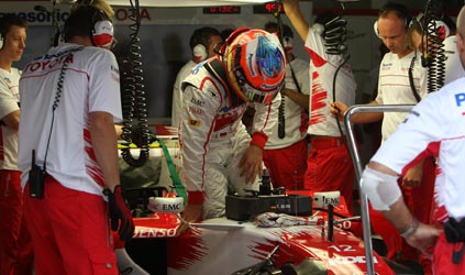 Toyota indecisa tra la F.1<br>o il programma Le Mans