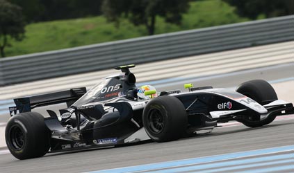 Le Castellet, 4° turno: col bagnato, Merhi leader, Cantelli 2°