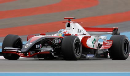 Le Castellet, 6° turno: Charles Pic passa in testa, poi sbatte