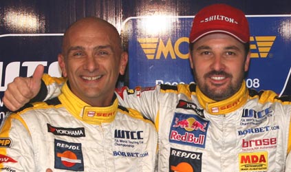 Via alla sfida finale tra<br>Yvan Muller e Gabriele Tarquini