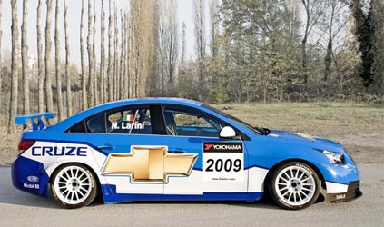 Grafica inedita per la<br>nuova Chevrolet Cruze