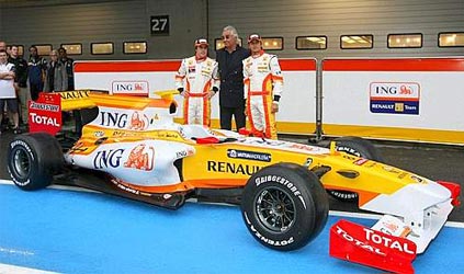 Presentata la nuova Renault<br>che sfida McLaren e Ferrari