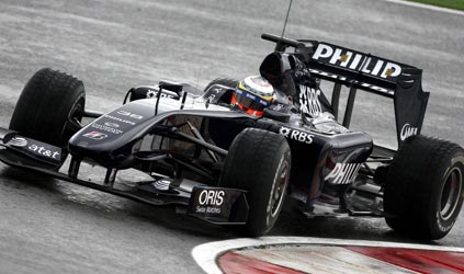 Le prime foto di Renault e Williams in pista a Portimao