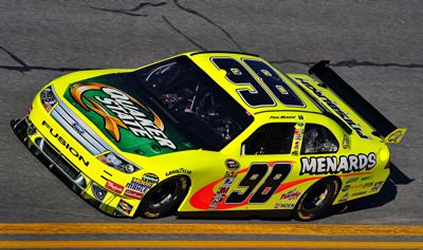 Shootout - Menard in pole col brivido, Johnson al top nelle libere 