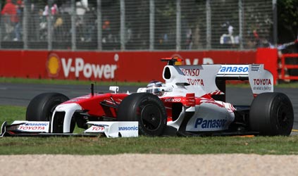 Melbourne - Toyota squalificate<br>Williams contro Ferrari e Red Bull