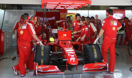 Shanghai - Il genio di Newey<br>La poca reattività della Ferrari