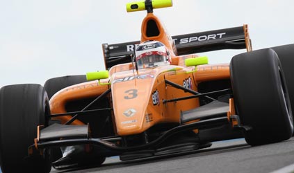 Mansell torna a ruggire<br>e annuncia un test LMP1