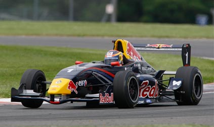 Silverstone, qualifica: Jean Eric Vergne firma la pole