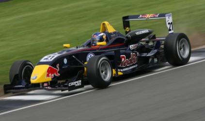 Donington, qualifica 2: Daniel Ricciardo porta Carlin in pole