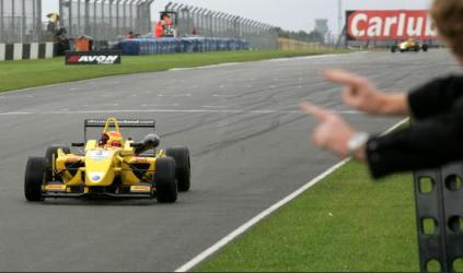 Donington, gara 2: brillante vittoria di Wayne Boyd