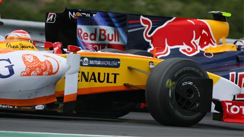 La FIA sospende la Renault<br>per un GP per la perdita della ruota 
