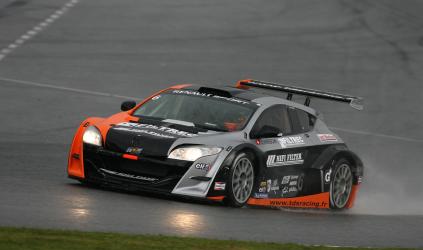 Catalunya, gara 1: vince Jonathan Hirschi