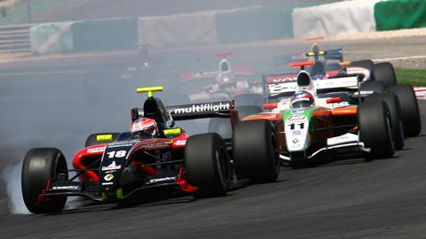 Portimao - Gara 1<br>Prima vittoria di Jon Lancaster