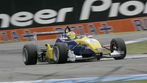Assen, gara 2: Vanthoor sull'ottovolante