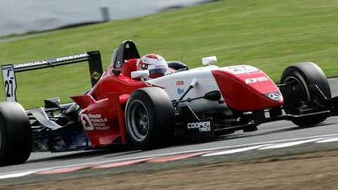 Silverstone, qualifica 2: Nakajima, 0'001 da pole