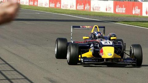 Silverstone, gara 1: quinto successo di Ricciardo
