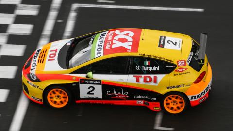 Oschersleben, qualifica: pole di Tarquini, <br>Van Lagen spinge la Lada in seconda fila