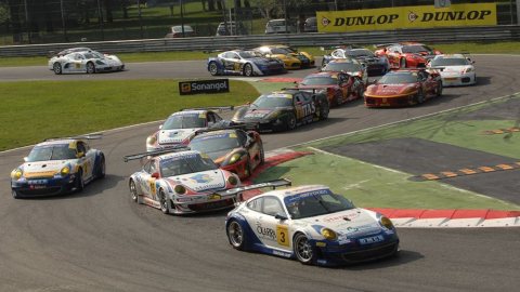 Monza, gara 2<br>Si completa l'hat-trick di Fassler-Camathias