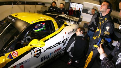 Zolder, qualifica: pole Corvette con Kumpen 